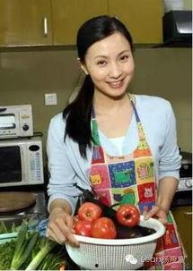 娱乐吃瓜酱小时候的保姆