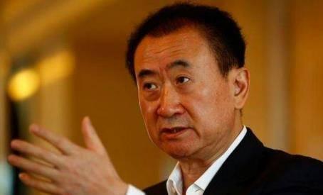 娱乐圈吃瓜王健林是谁,揭秘娱乐圈“吃瓜王”王健林的传奇人生